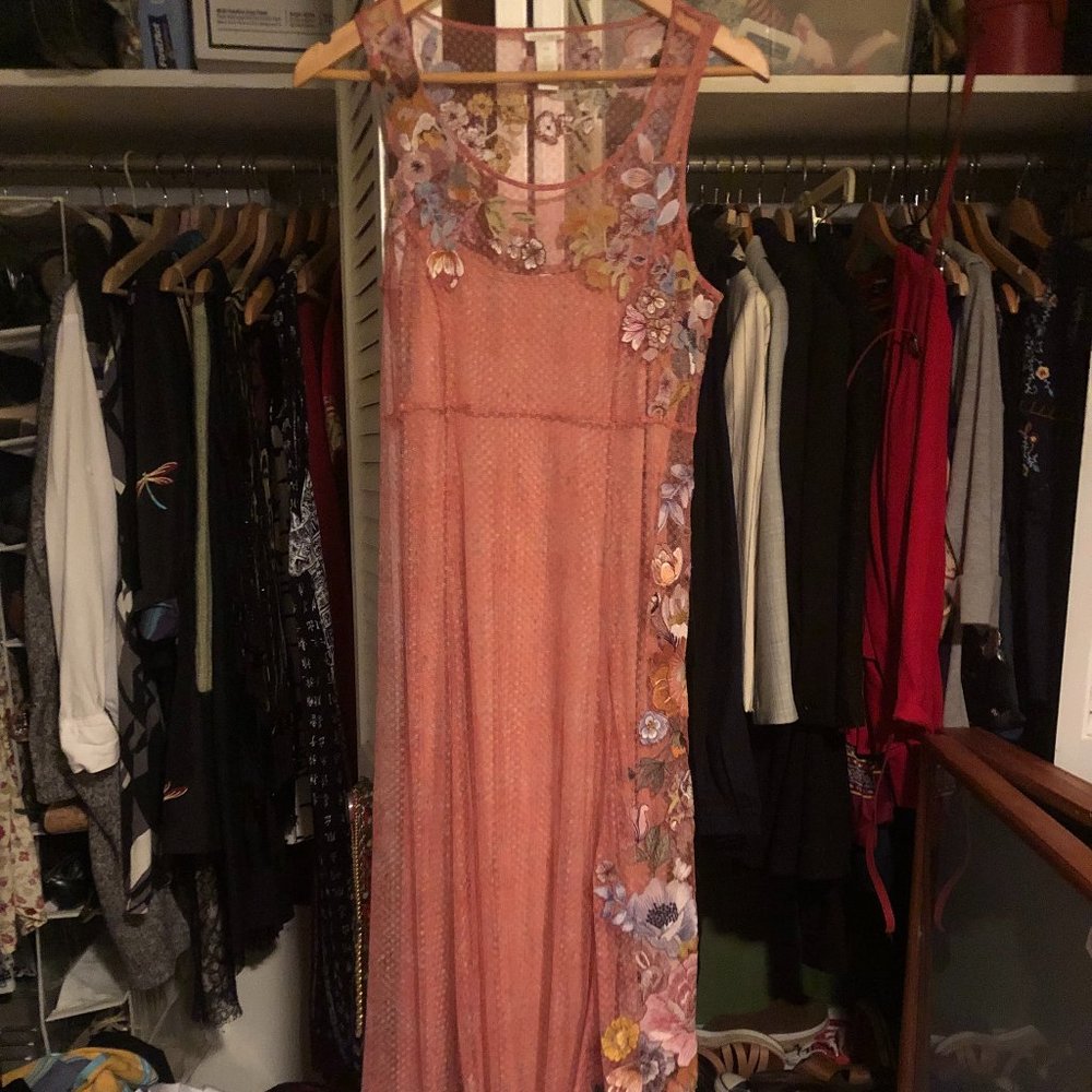 Beautiful floral embroidered dress from the Sundance collection